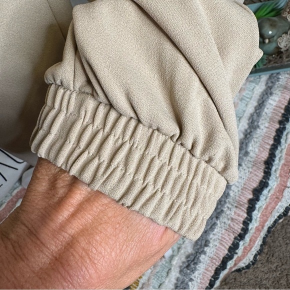 One 5 One Tan Jogger Pull-On Pants - Size Large - Picture 4 of 13